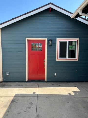 Building Photo - 3630 E 15th St