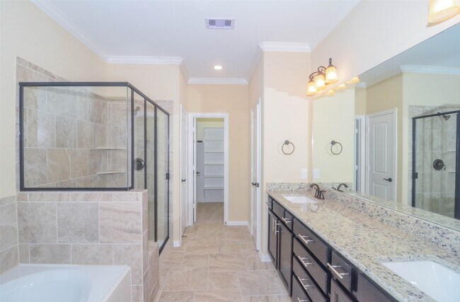 Building Photo - 18039 Westward Dale Dr