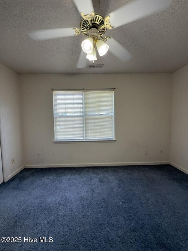 Building Photo - 111 Fairwood Ct