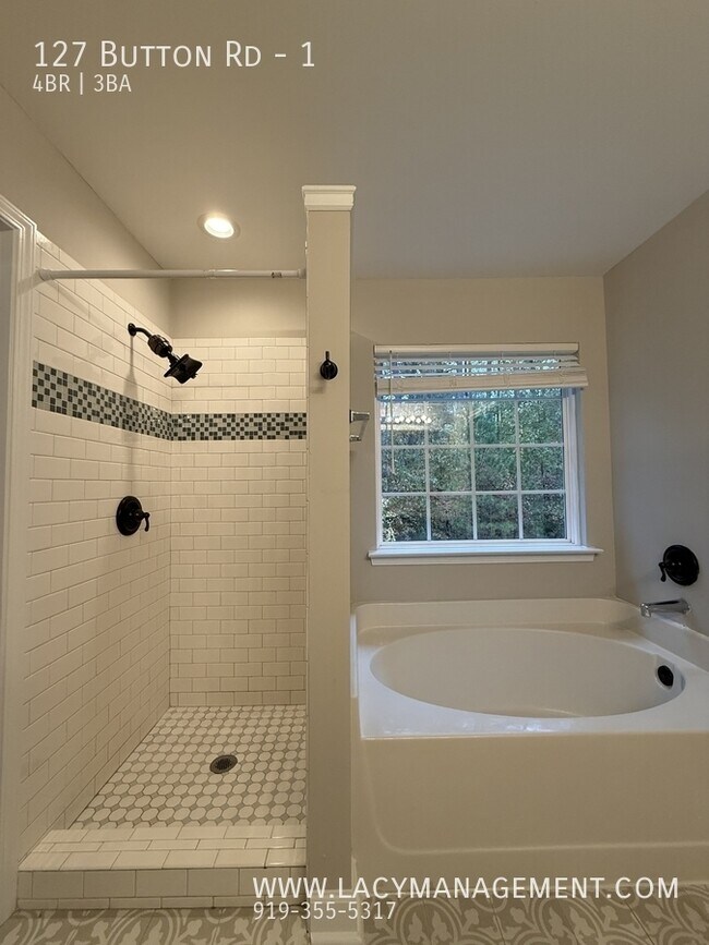 Building Photo - 127 Button Rd