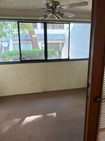 Building Photo - 1414 Santa Margarita St