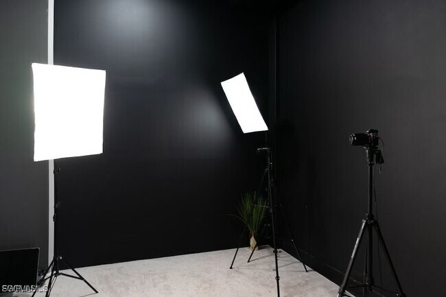 Building Photo - 5040 Frattina St.