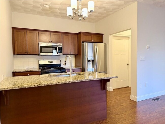 Building Photo - 76 Morningside Dr