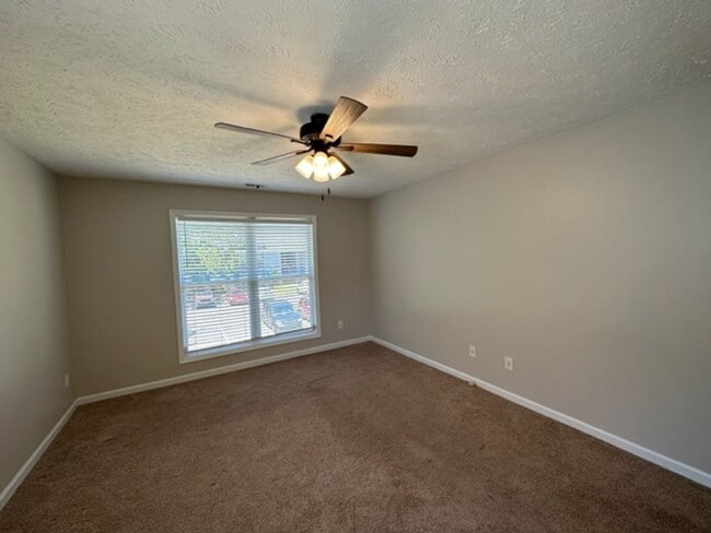 Building Photo - Lovely 2 Bed, 2 Bath Condo in Karen Lakes