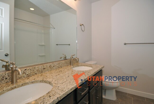 Building Photo - 11533 S Rk Cv