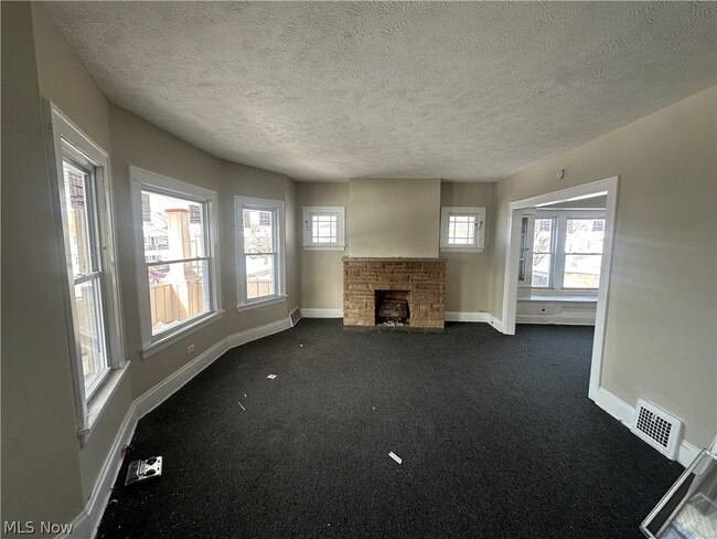 Building Photo - 485 E 149th St