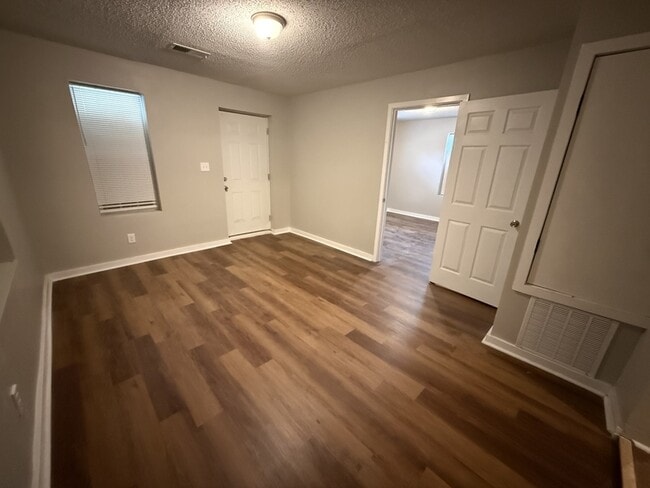 Building Photo - 540 Harahan Rd
