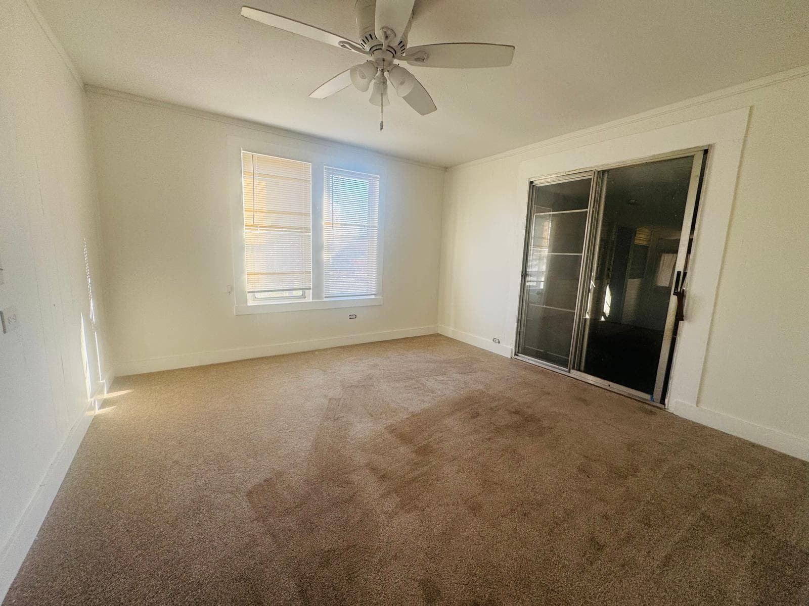 Building Photo - 15 E 24th St