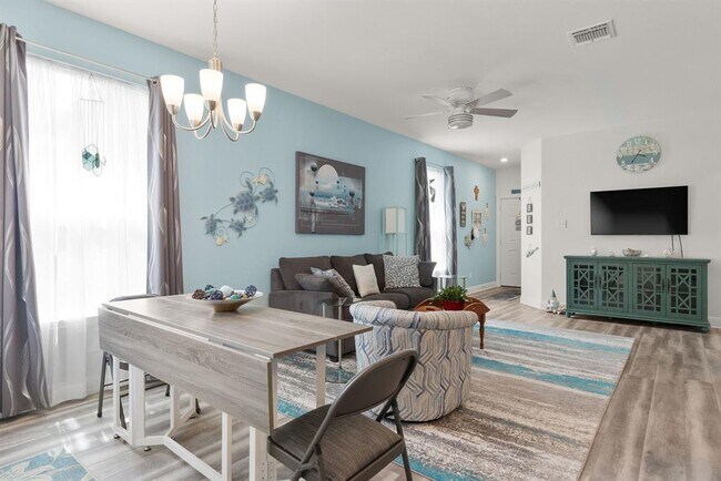 Building Photo - 237 Benmyrtle Trl