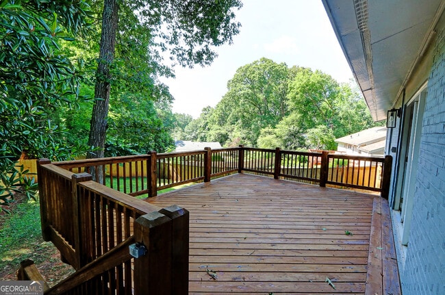 Building Photo - 4985 Crowe Dr SE
