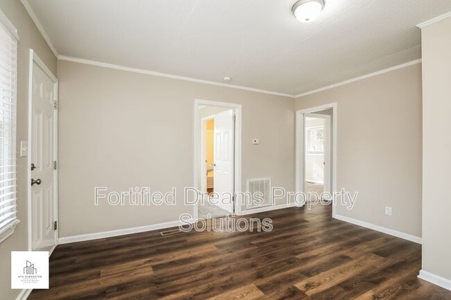 Building Photo - 401 Hobson St