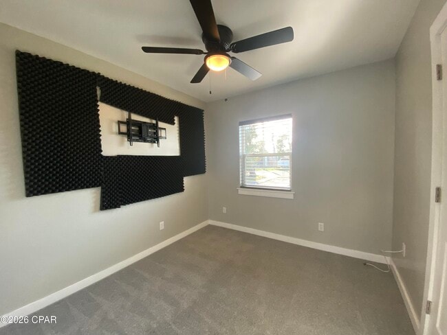 Building Photo - 1606 Clay Ave