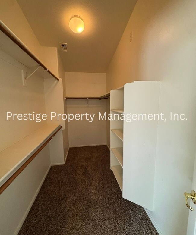 Building Photo - Charming Desirable Vail Home