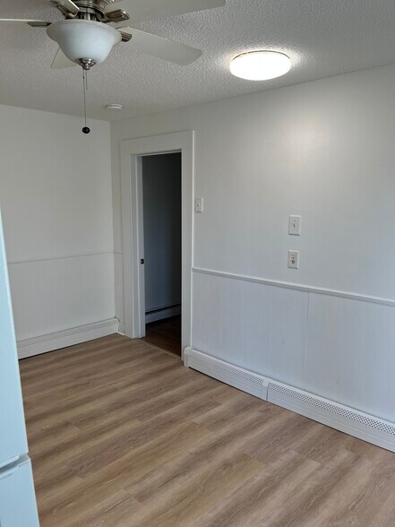 Building Photo - 80 Davis Ave
