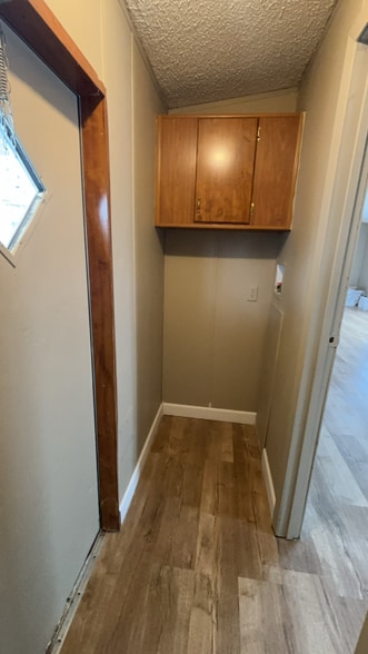 Building Photo - 1716 E Market Ave