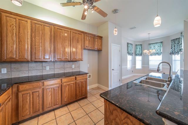 Building Photo - 8249 Fall Crest Dr