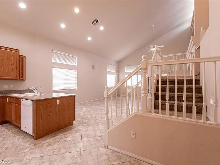 Building Photo - 7856 Tolberts Mill Dr
