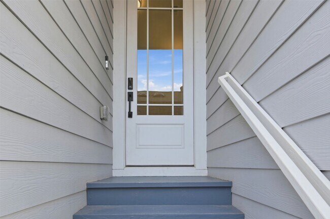 Building Photo - 1236 W 21st St