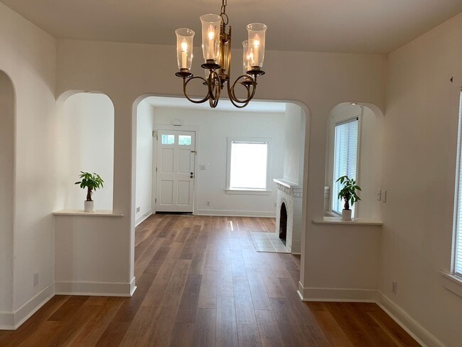 Building Photo - Corner Home in Daly City's Bayshore District