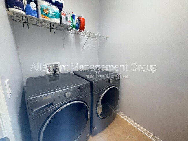 Building Photo - 1589 Plumeria Pl