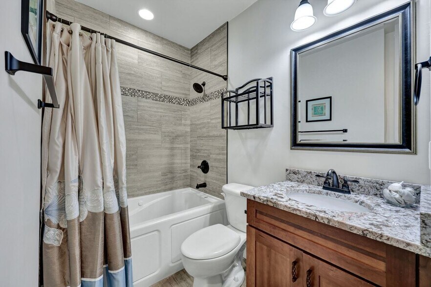 Building Photo - 4450 Chickee Hut Ct