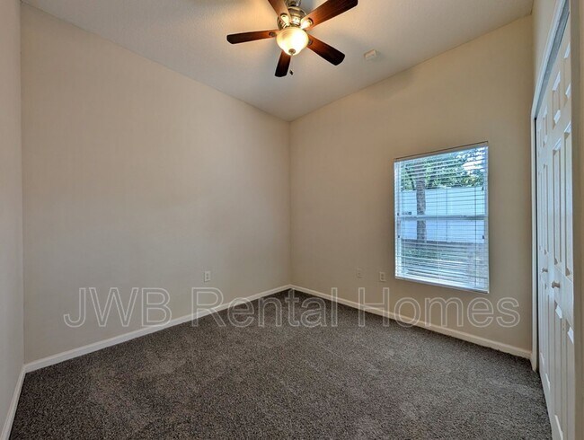 Building Photo - 5050 Playpen Dr