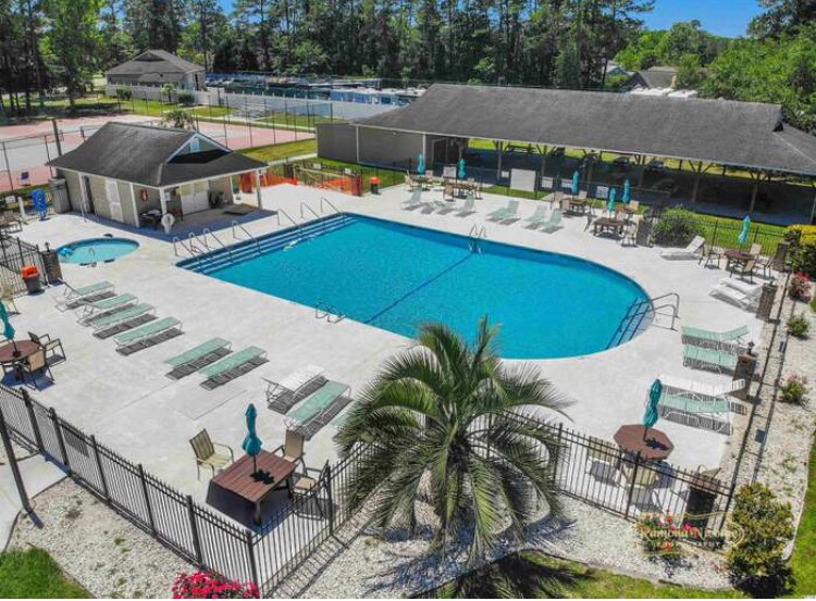 Building Photo - 6840 Blue Heron Blvd