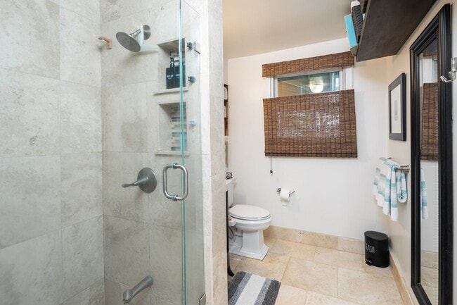 Building Photo - Privately Gated, Cool, Furnished Home, Tuc...