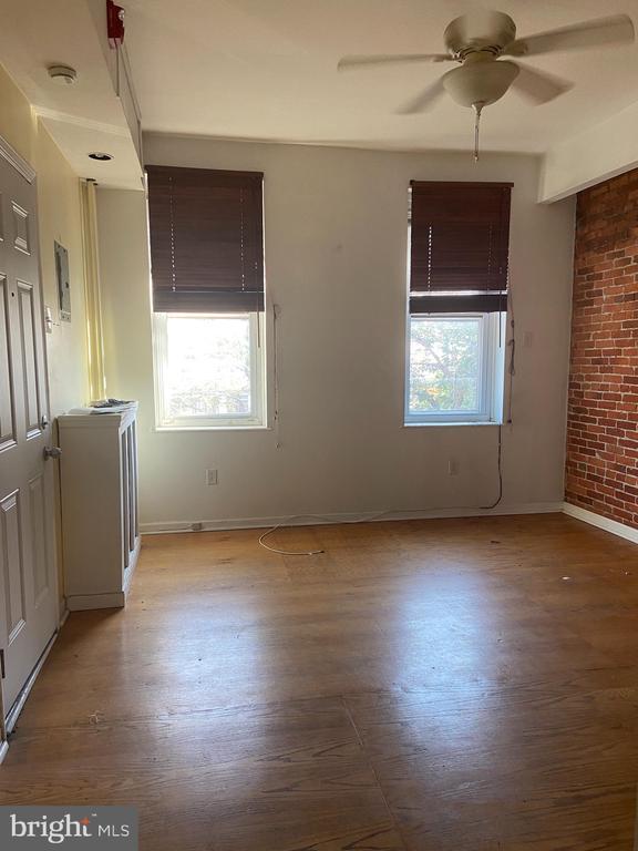 Building Photo - 3711 Lancaster Ave