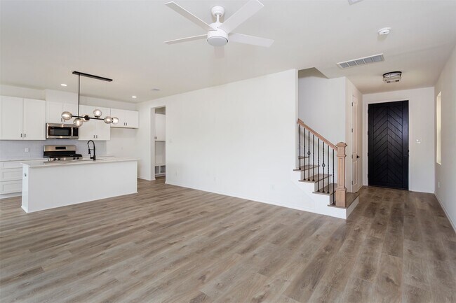 Building Photo - 1267 Oakmont Bnd Dr