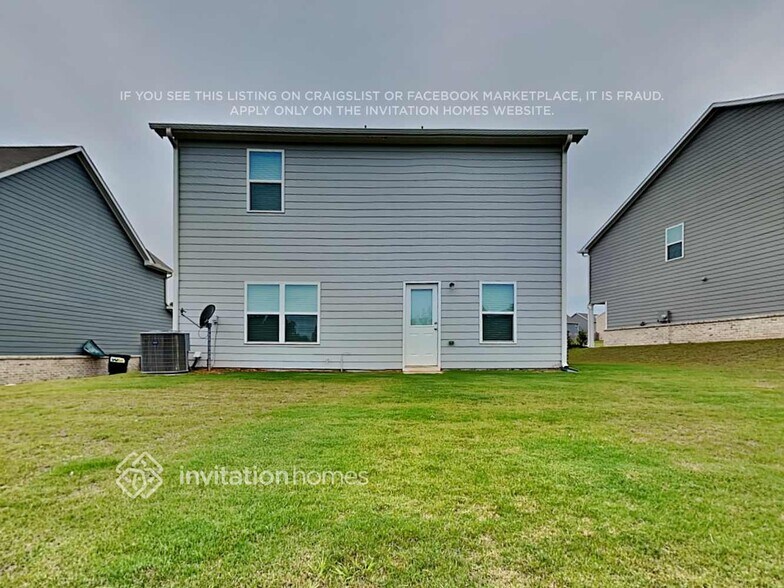 Building Photo - 649 Gleaner Wy