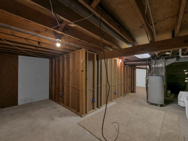 Building Photo - 5715 Longford Dr