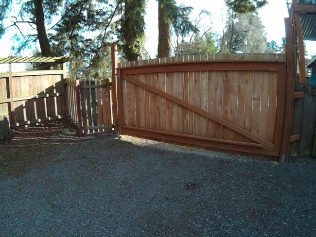 Building Photo - 15010 26th Ave NE