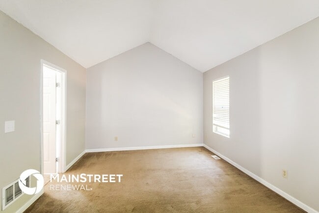 Building Photo - 4809 Shallow Farm Dr NE