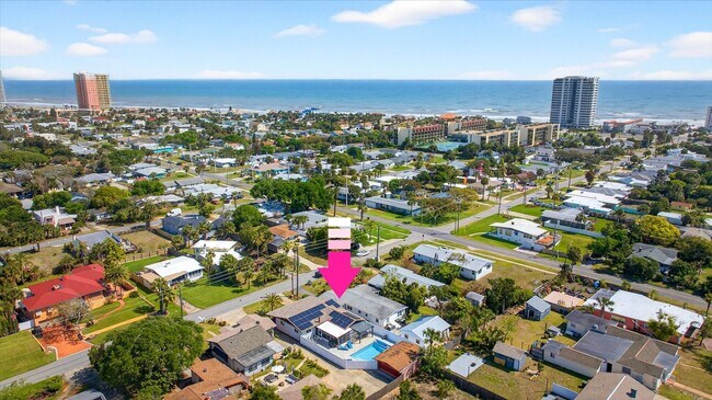 Building Photo - Beachside Pool Home Just Minutes from the Ocean!