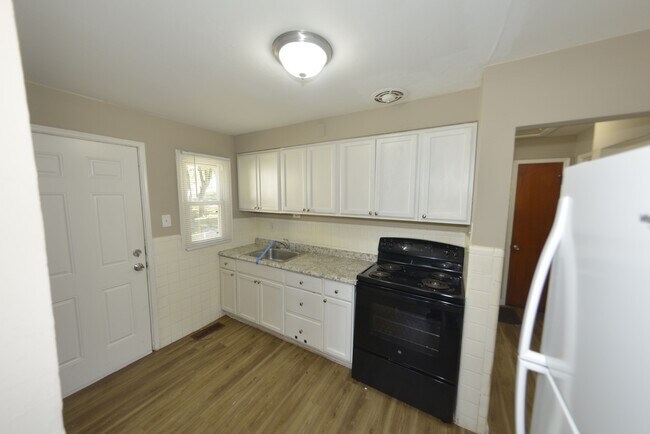 Building Photo - 1237 Kilgore Dr