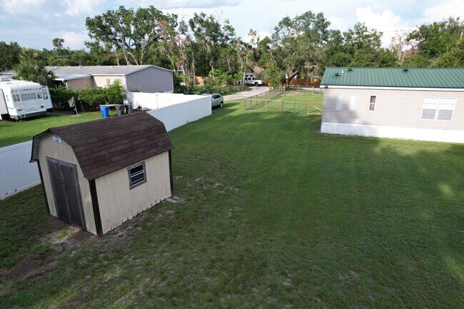 Building Photo - 3 Bedroom / 2 Bath House On An Acre