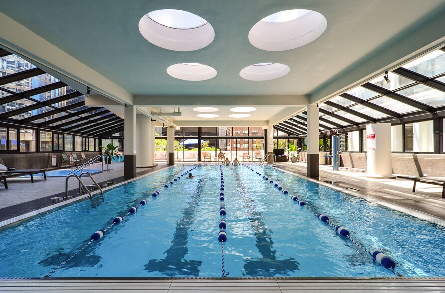 Building Photo - 405 N WABASH Ave