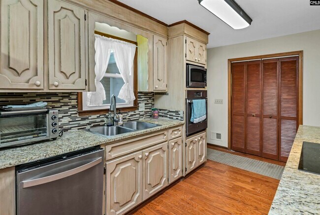 Building Photo - 418 Wise Ferry Rd