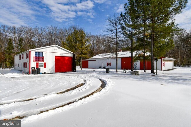 Building Photo - 10049 Meleen Dr