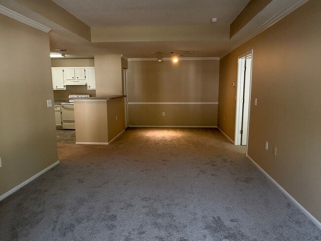 Building Photo - Spacious 2B/2B Renovated Condo - The Reserve in Bluffton - No July Rent!!
