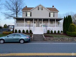 Building Photo - 160 S Main St