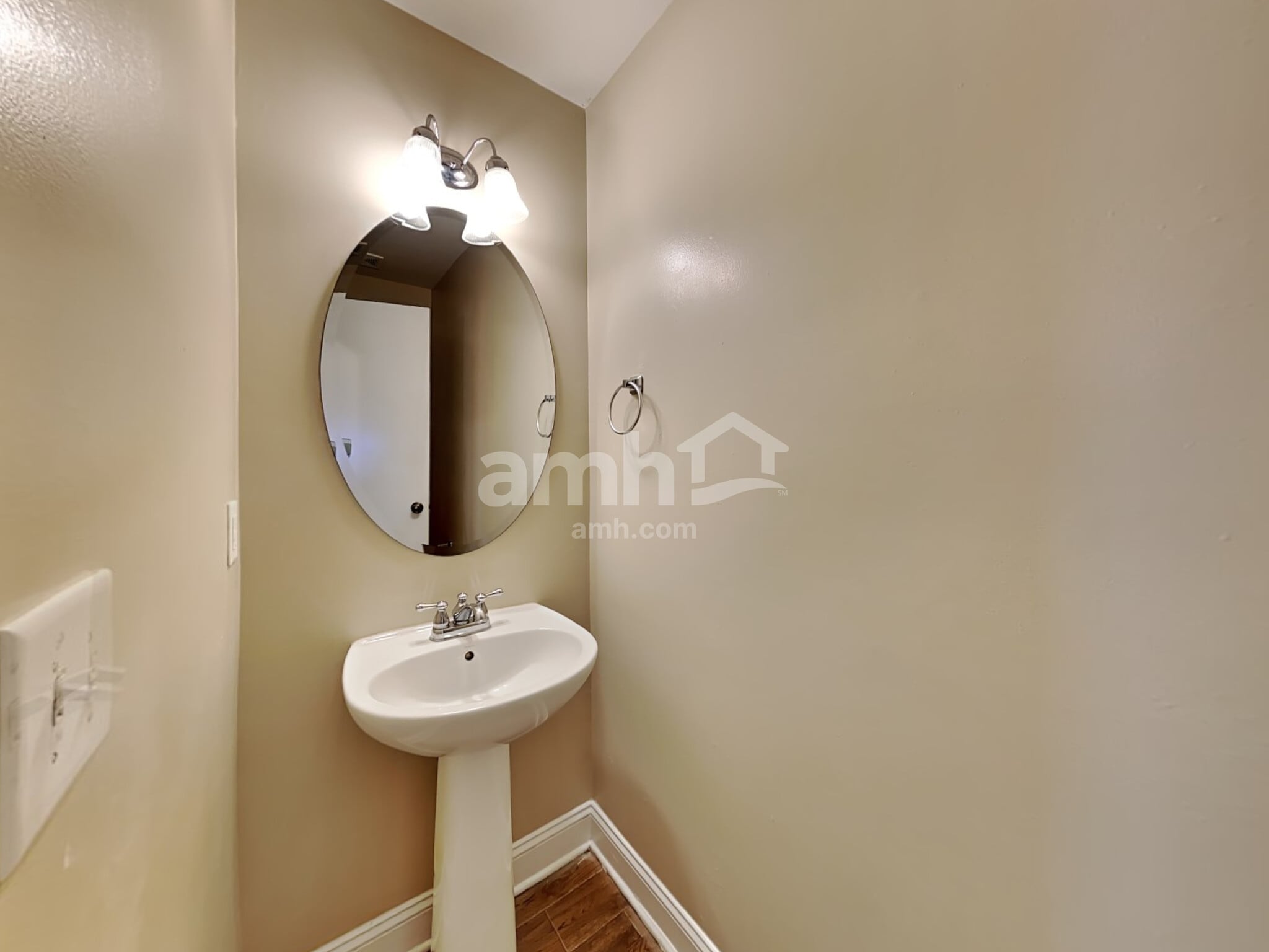 Building Photo - 3770 Marshlane Way