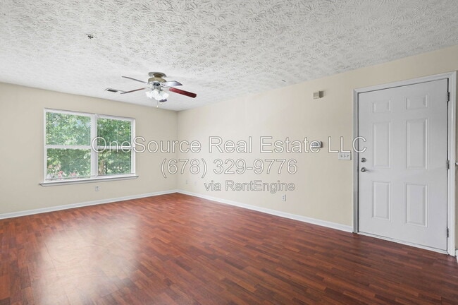 Building Photo - 3202 Fairington Club Dr