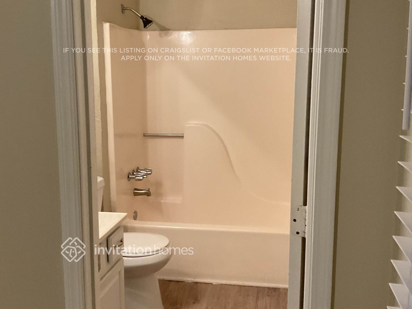 Building Photo - 305 N Briar Ridge