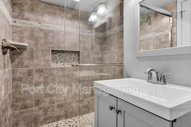 Building Photo - 1433 E Federal St