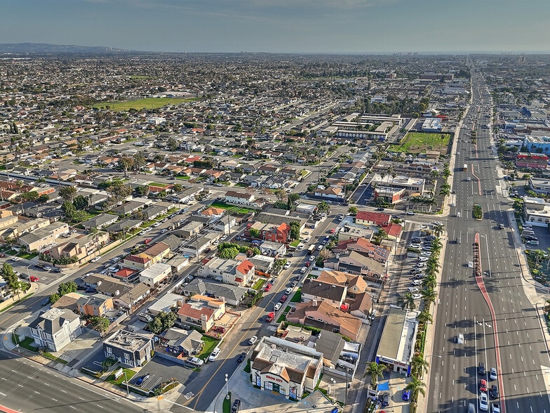 Building Photo - 17054 A Ln