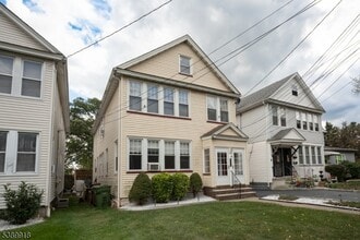 Building Photo - 312 E Elm St