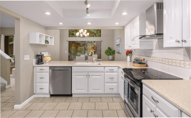 Building Photo - 25429-25213 213th Ave SE