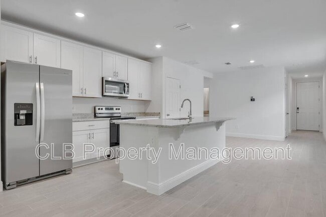 Building Photo - 132 Lost Ball Dr